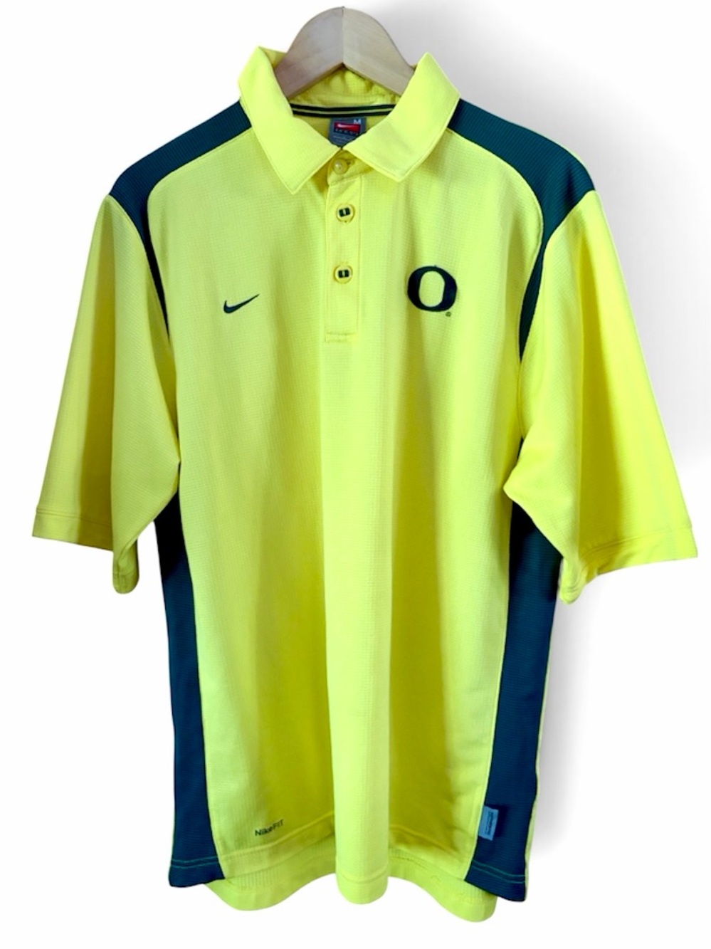 NIKE OREGON DUCKS MEN’S MEDIUM Bright Yellow and Dark Green Polo